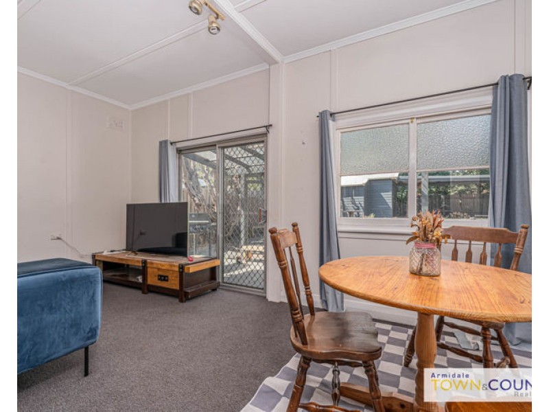 194 Mann Street, Armidale NSW 2350