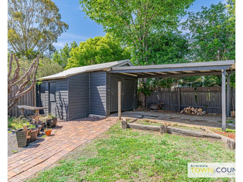 194 Mann Street, Armidale NSW 2350