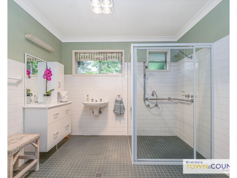 28 Glen Innes Road, Armidale NSW 2350