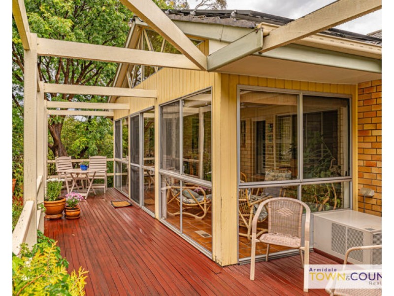 28 Glen Innes Road, Armidale NSW 2350