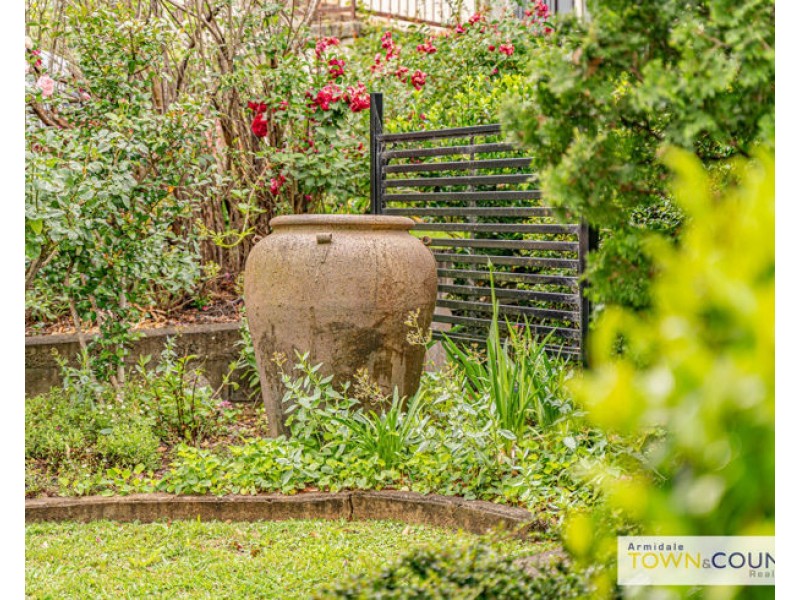 28 Glen Innes Road, Armidale NSW 2350