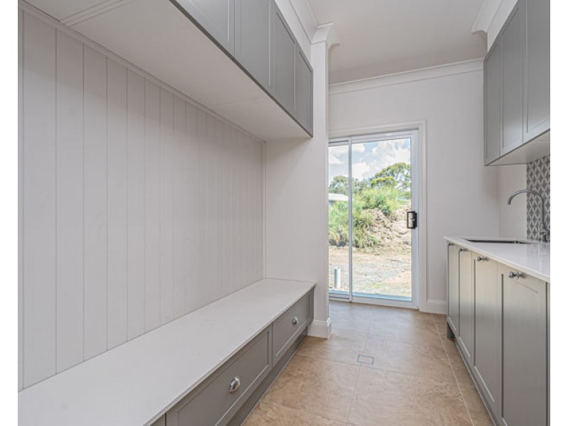 1 Rujala Lane, Armidale NSW 2350