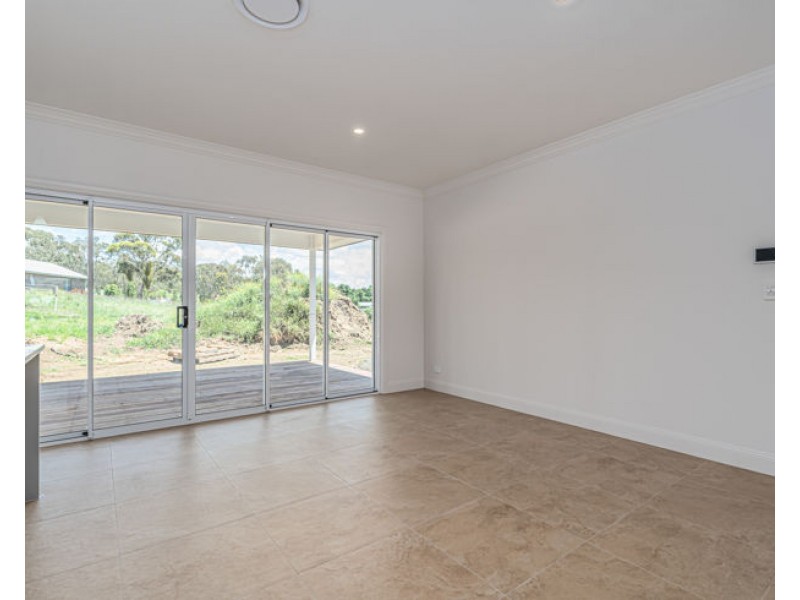 1 Rujala Lane, Armidale NSW 2350