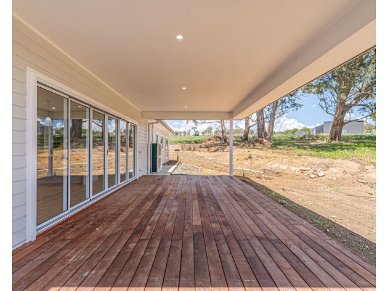 1 Rujala Lane, Armidale NSW 2350