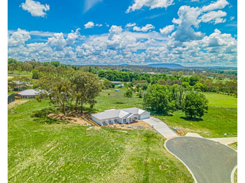 1 Rujala Lane, Armidale NSW 2350