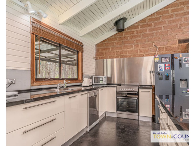 116 Kendall Road, Armidale NSW 2350