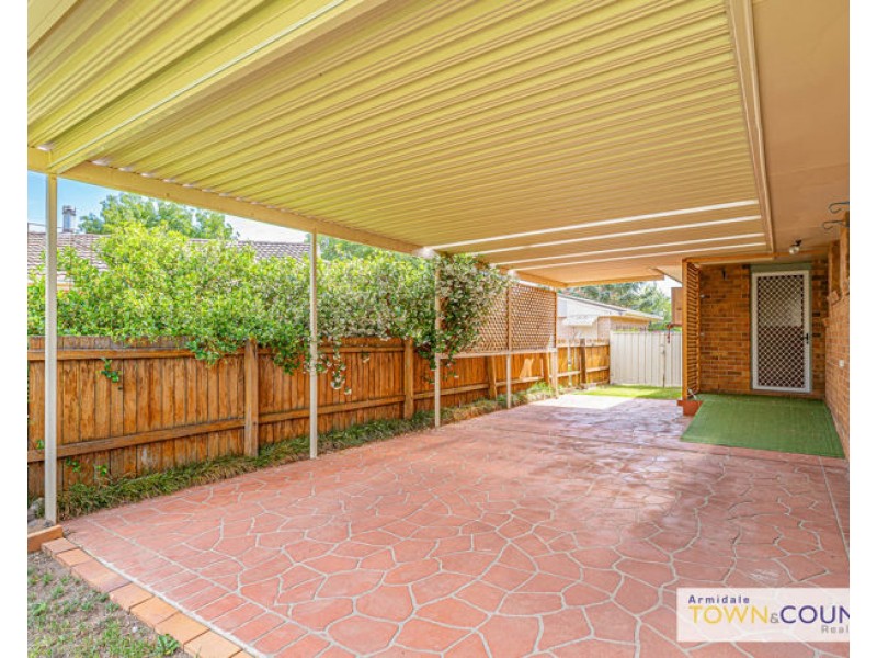 12 Robina Crescent, Armidale NSW 2350
