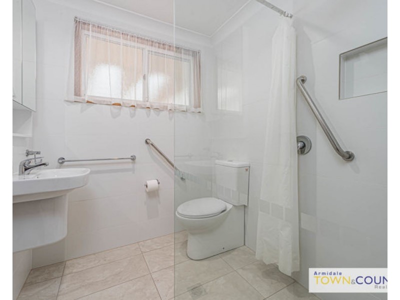 12 Robina Crescent, Armidale NSW 2350