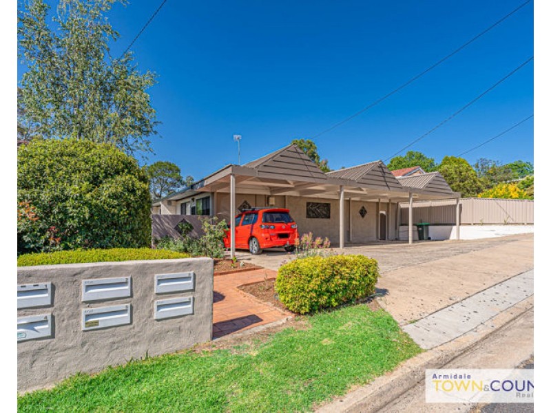 4 Drummond Avenue, Armidale NSW 2350