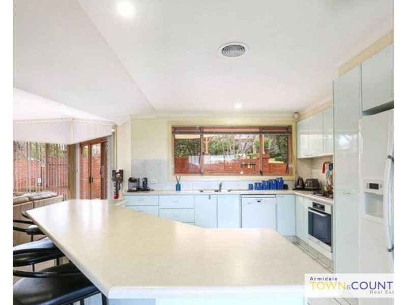 14 Eulahbar Crescent, Armidale NSW 2350
