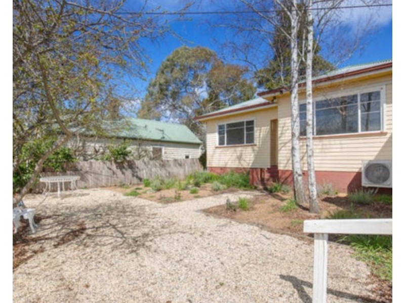 104 Mann Street, Armidale NSW 2350
