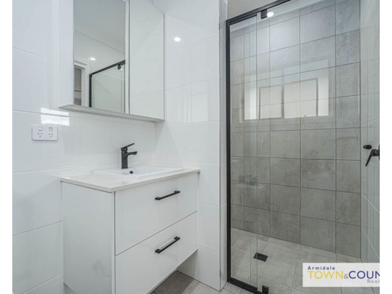 16 Bruce Close, Armidale NSW 2350