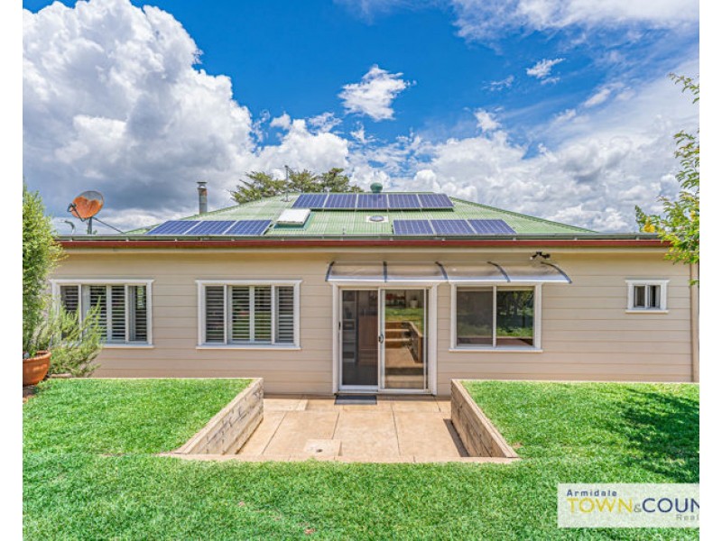 143 Donnelly Street, Armidale NSW 2350
