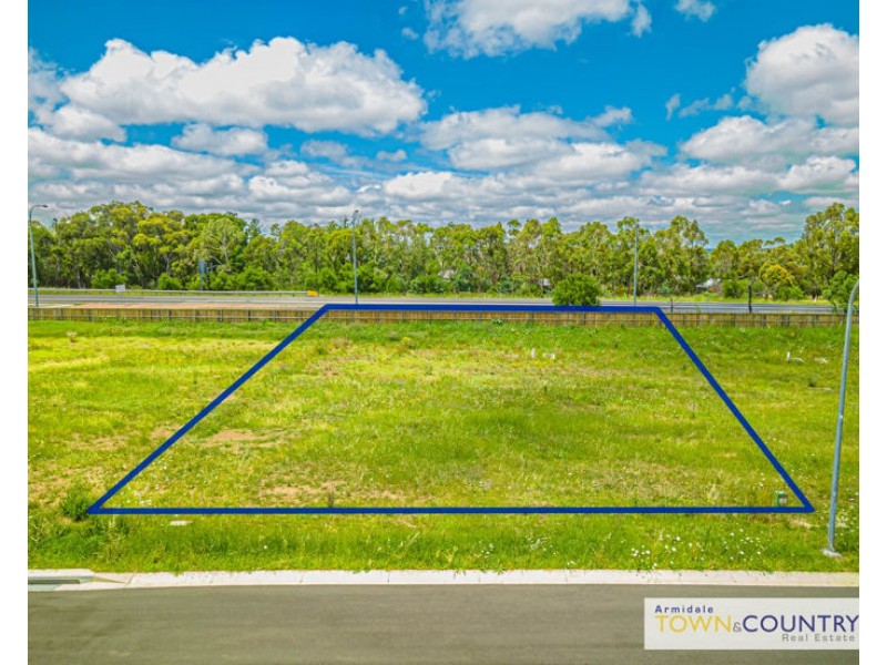 20 Colin Crescent, Armidale NSW 2350