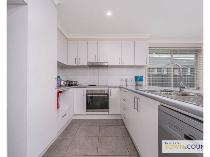 33b Arundel Drive, Armidale NSW 2350