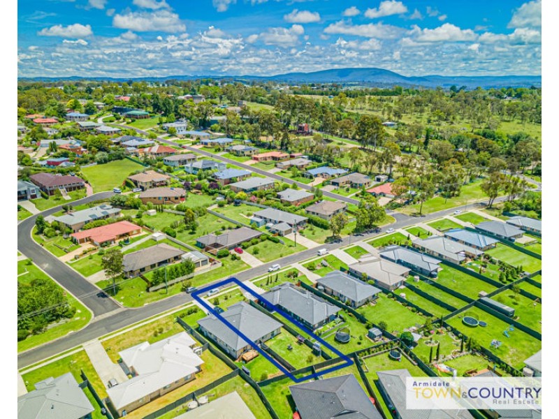 33b Arundel Drive, Armidale NSW 2350