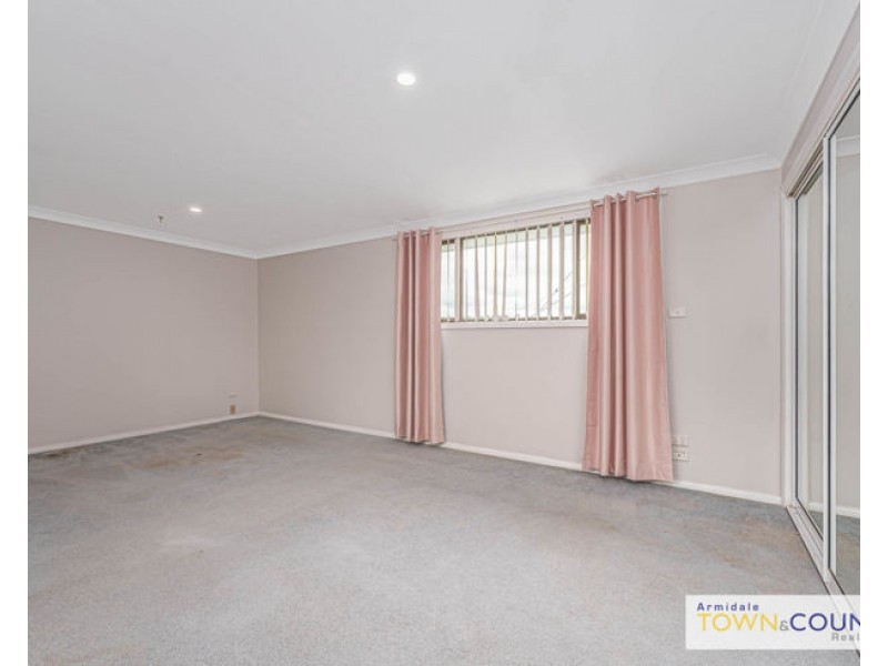 24 Everett Street, Uralla NSW 2358