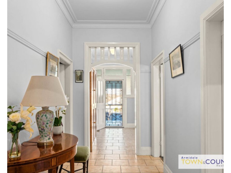 24 Faulkner St, Armidale NSW 2350