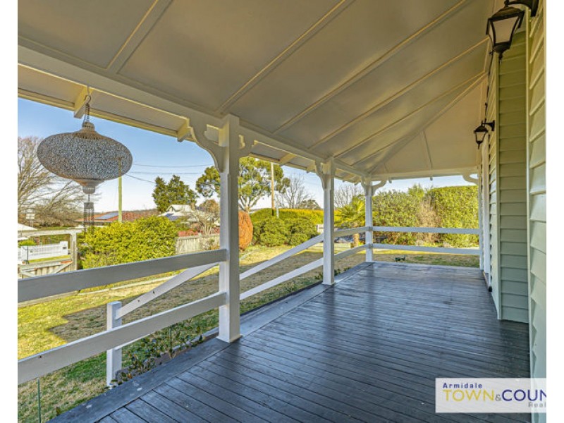 24 Faulkner St, Armidale NSW 2350