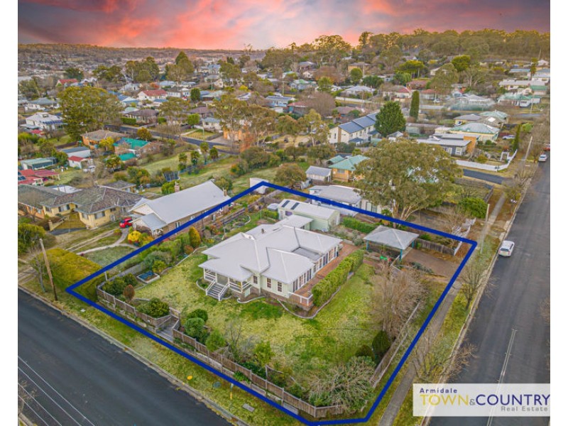 24 Faulkner St, Armidale NSW 2350