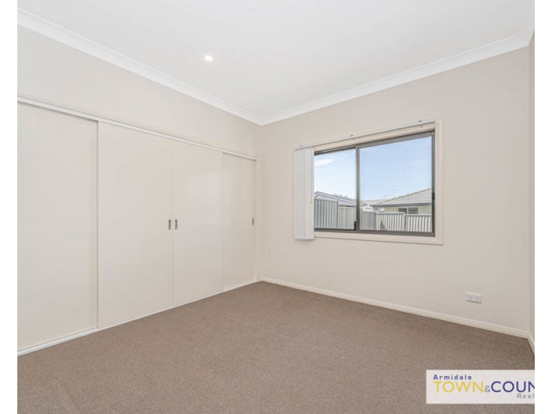 2 Beatrice Close, Armidale NSW 2350