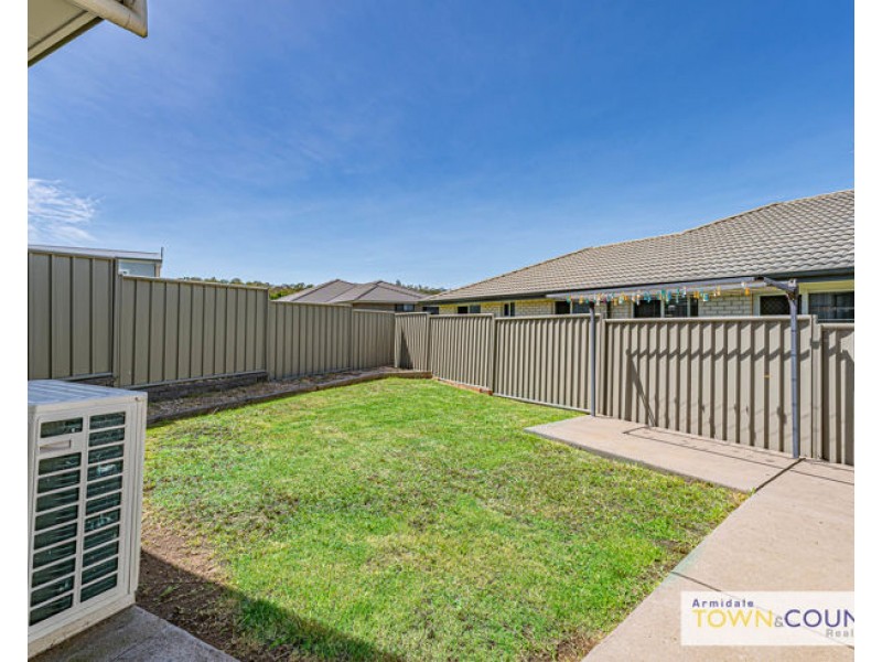 2 Beatrice Close, Armidale NSW 2350
