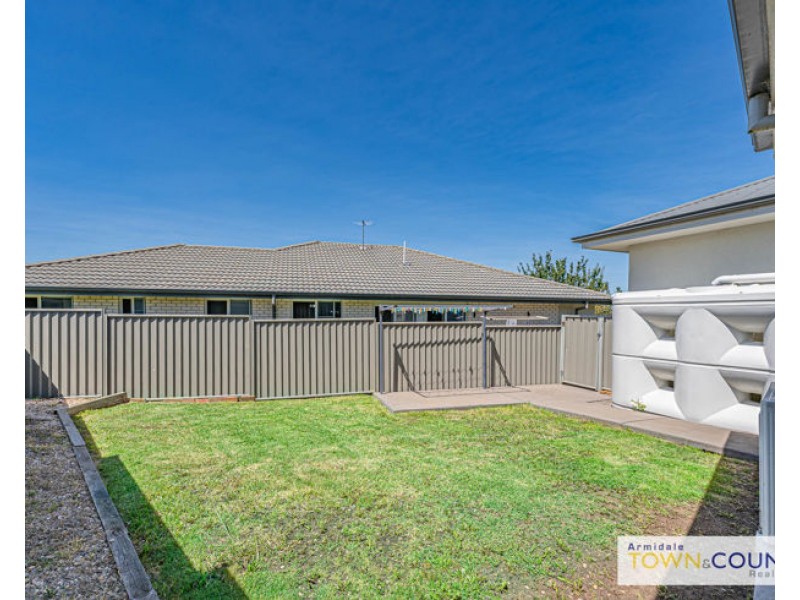 2 Beatrice Close, Armidale NSW 2350