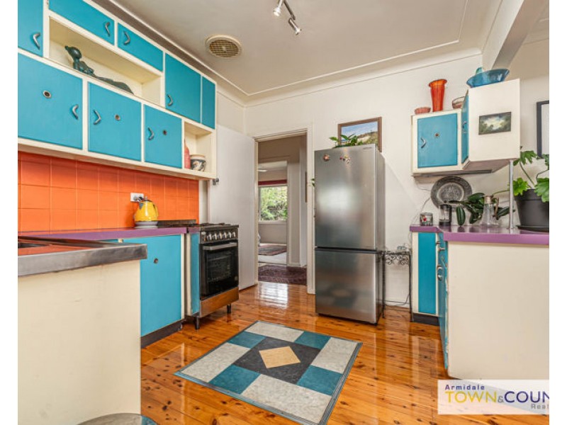 2 Wilson Avenue, Armidale NSW 2350