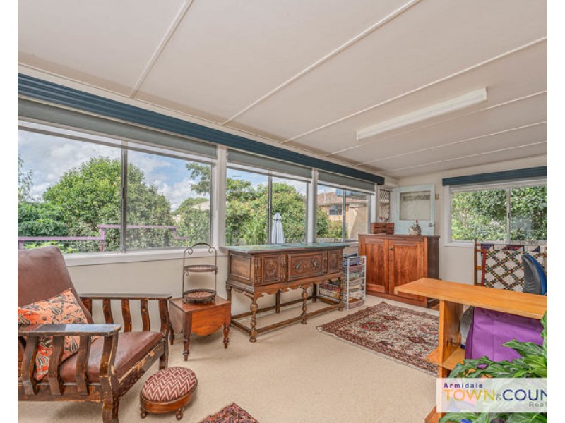 2 Wilson Avenue, Armidale NSW 2350