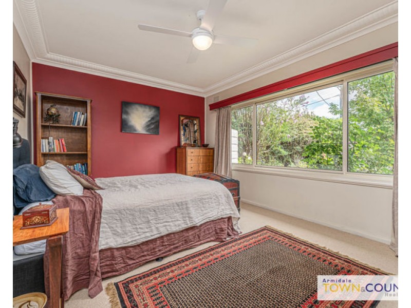 2 Wilson Avenue, Armidale NSW 2350