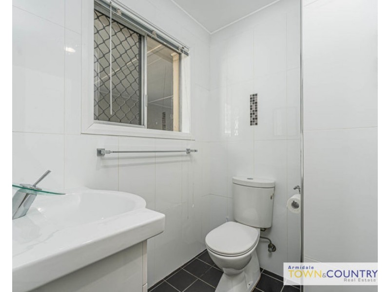 2/154 Allingham Street, Armidale NSW 2350
