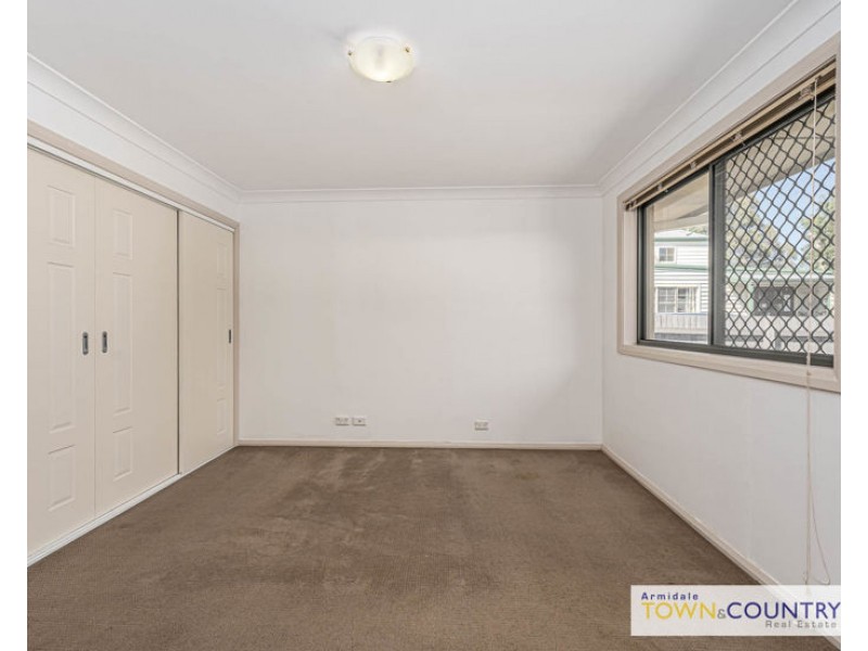 2/154 Allingham Street, Armidale NSW 2350