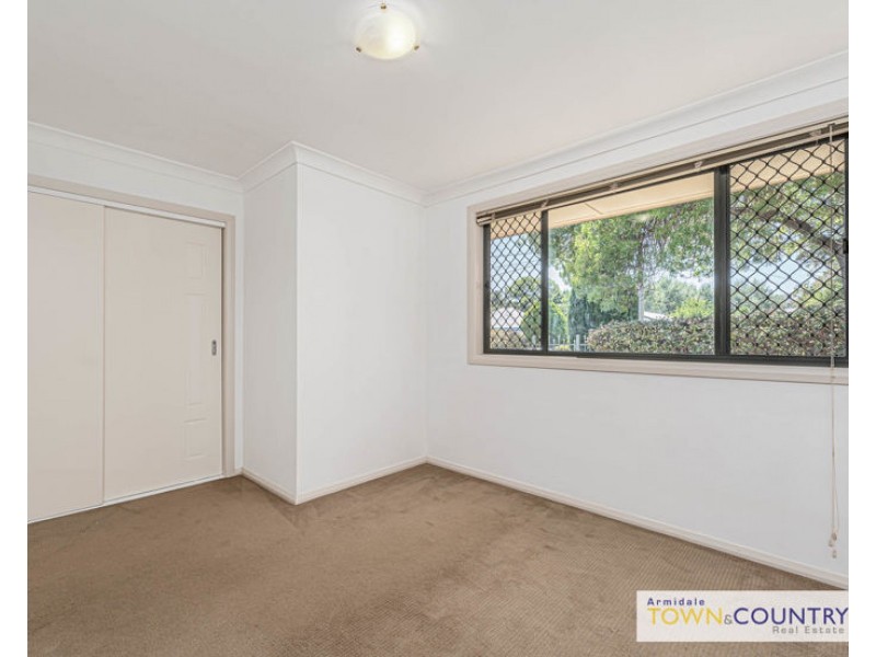 2/154 Allingham Street, Armidale NSW 2350