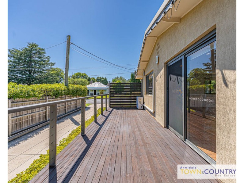 2/154 Allingham Street, Armidale NSW 2350