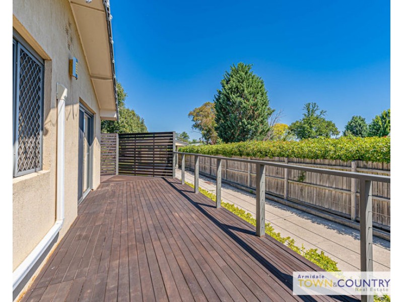 2/154 Allingham Street, Armidale NSW 2350