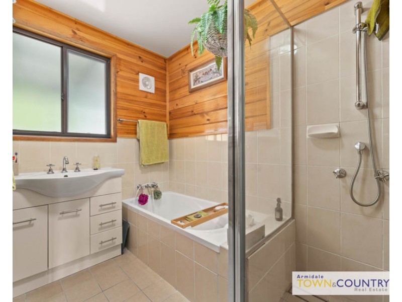 253 Hoys Road, Armidale NSW 2350