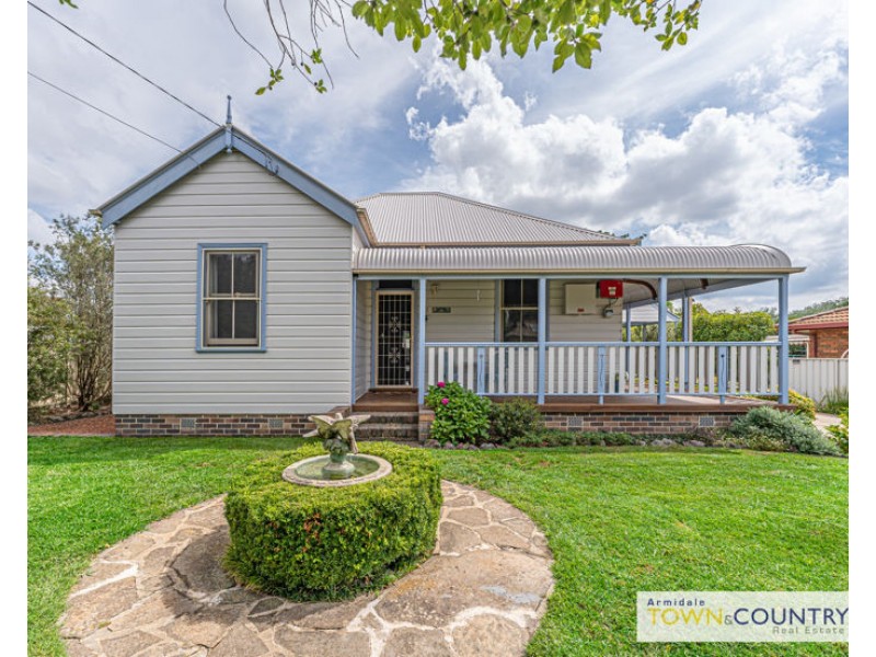 9 Wigan Avenue, Armidale NSW 2350