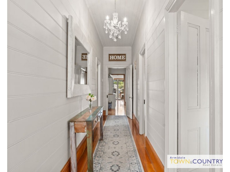 9 Wigan Avenue, Armidale NSW 2350