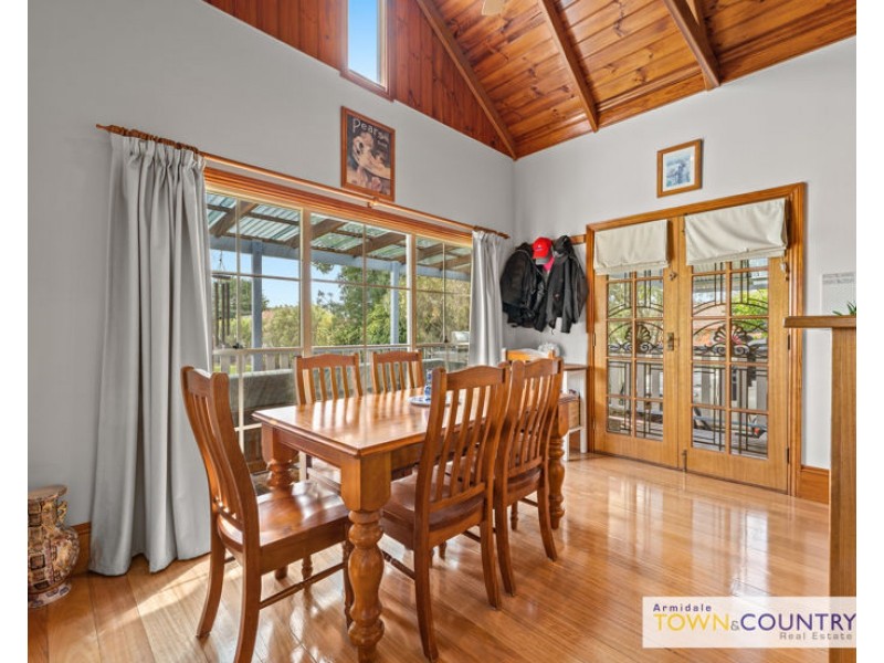 9 Wigan Avenue, Armidale NSW 2350
