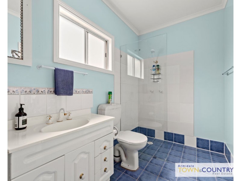 9 Wigan Avenue, Armidale NSW 2350