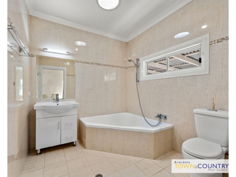 140 Jessie Street, Armidale NSW 2350