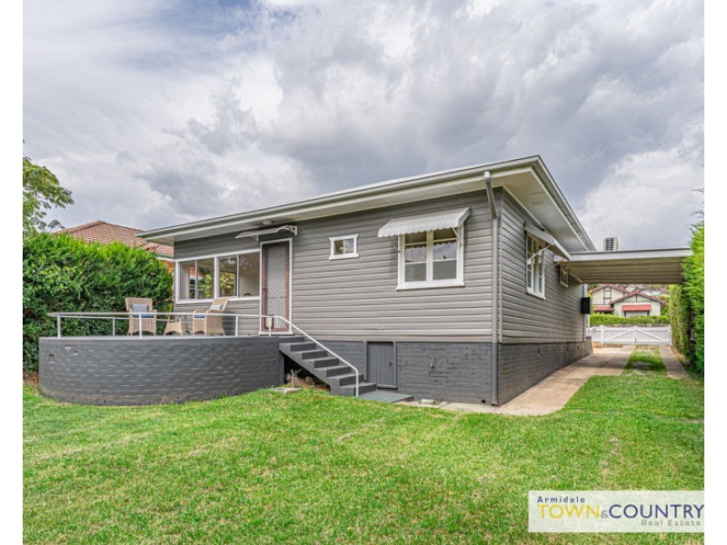 140 Jessie Street, Armidale NSW 2350