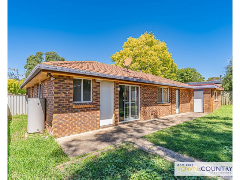 21 Baldwyn Street, Armidale NSW 2350
