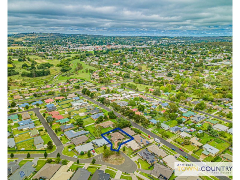 7 Albion Close, Armidale NSW 2350