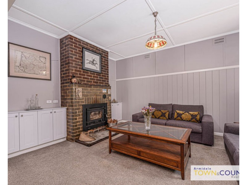 69 Dumaresq Street, Armidale NSW 2350