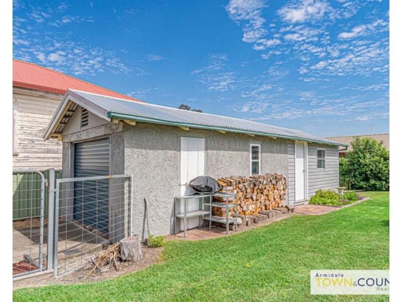 69 Dumaresq Street, Armidale NSW 2350