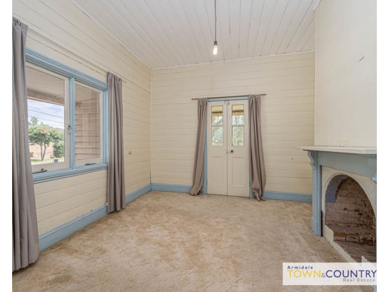 181 Marsh Street, Armidale NSW 2350