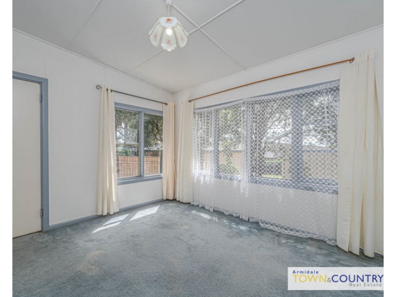 181 Marsh Street, Armidale NSW 2350