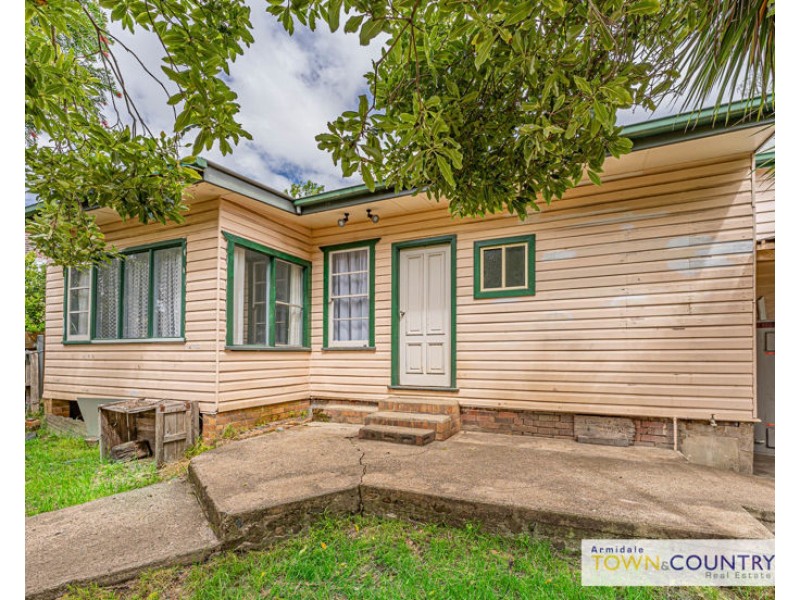 181 Marsh Street, Armidale NSW 2350