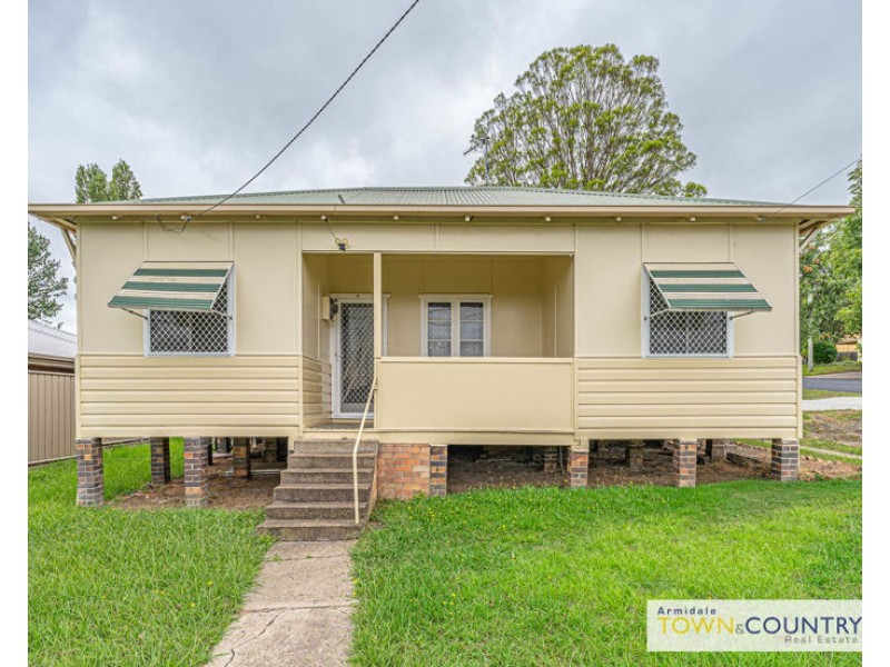 221 Donnelly Street, Armidale NSW 2350